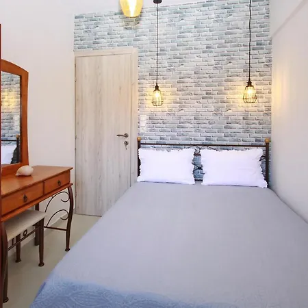 Apartment Acrothea