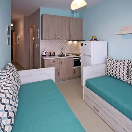 Acrothea Apartament *