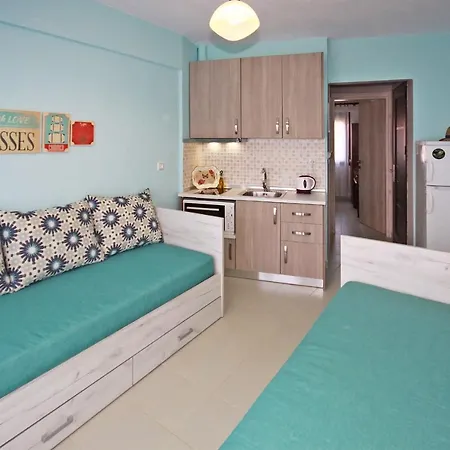 Apartament Acrothea *